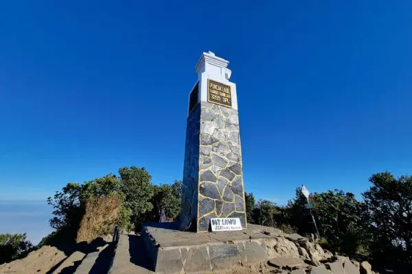 Puncak lawu
