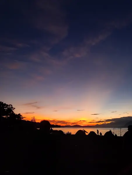 Pemandangan sunrise di parang Gombong