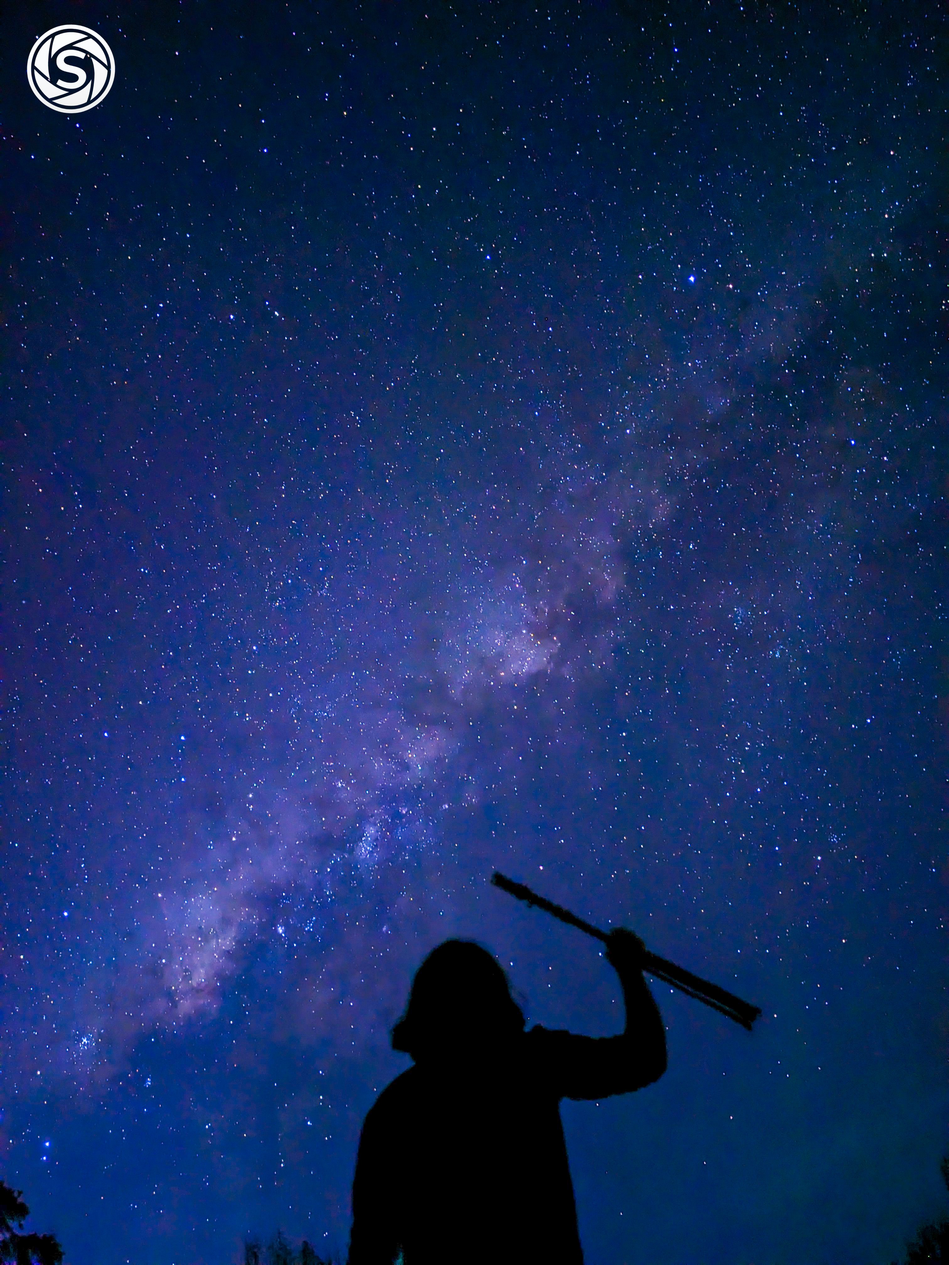 milky way galaxy - foto oleh Ravik Walhidayah di PictStock