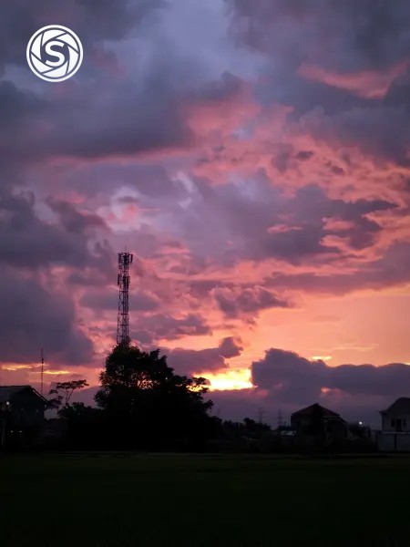 Senja - foto oleh Ilyas Alhafiz di PictStock