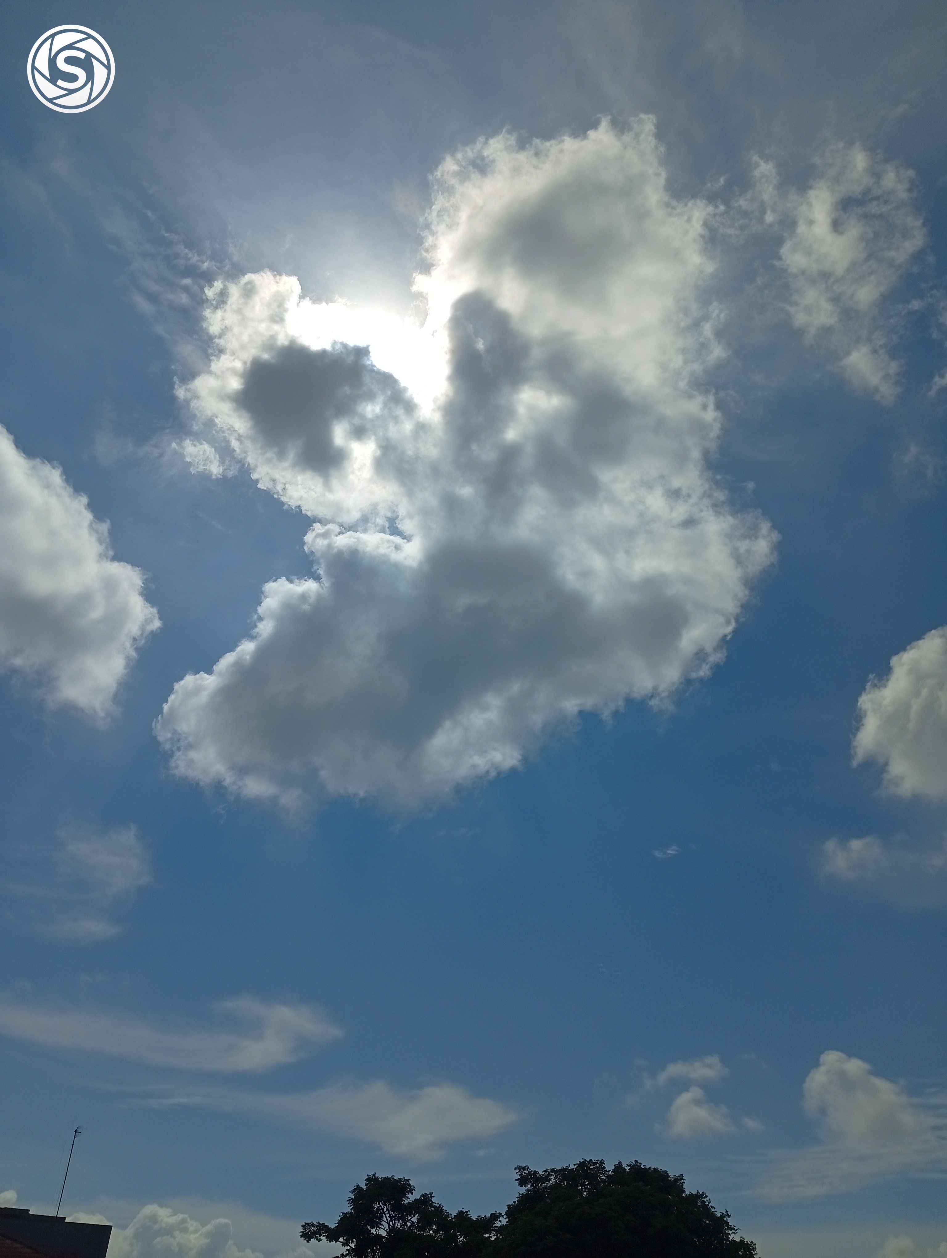 Cahaya di Balik Mega